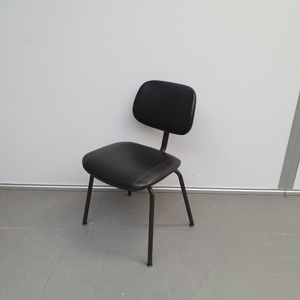 Set 4 stuks Ahrend Cirkel stoelen - nieuwe zwarte skai, Huis en Inrichting, Stoelen, Ophalen, Kunststof, Gebruikt, Zwart