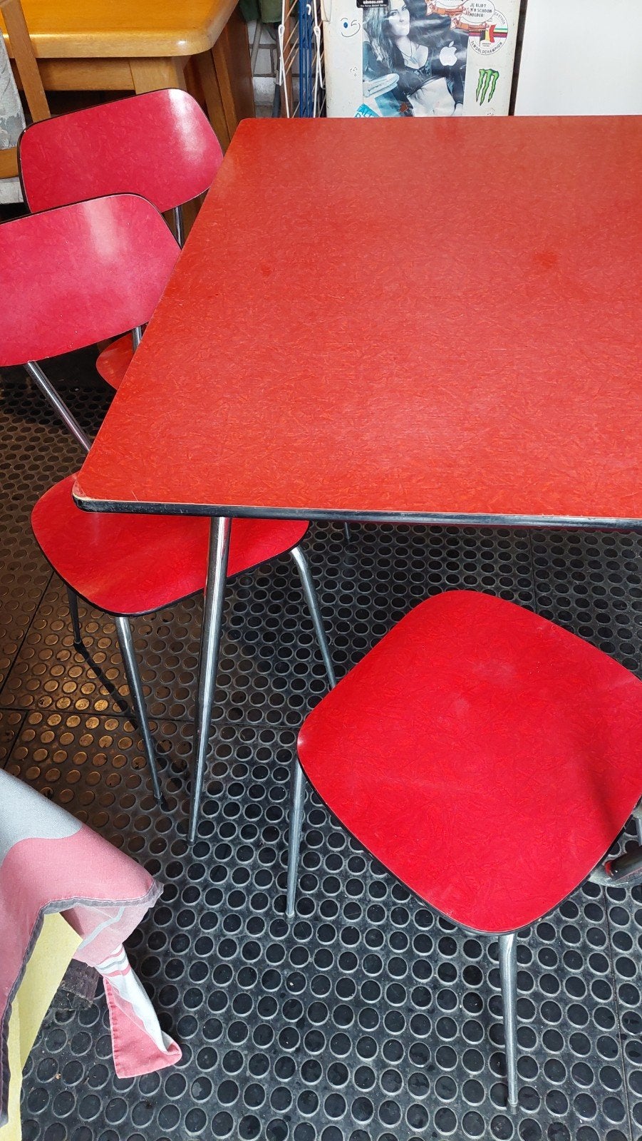 formica rode eettafel met 3 stoelen, Ophalen, Huis en Inrichting
