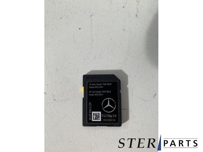 SD-kaart navigatie van een Mercedes E-Klasse, 12 maanden garantie, -, Nieuw, Ophalen of Verzenden