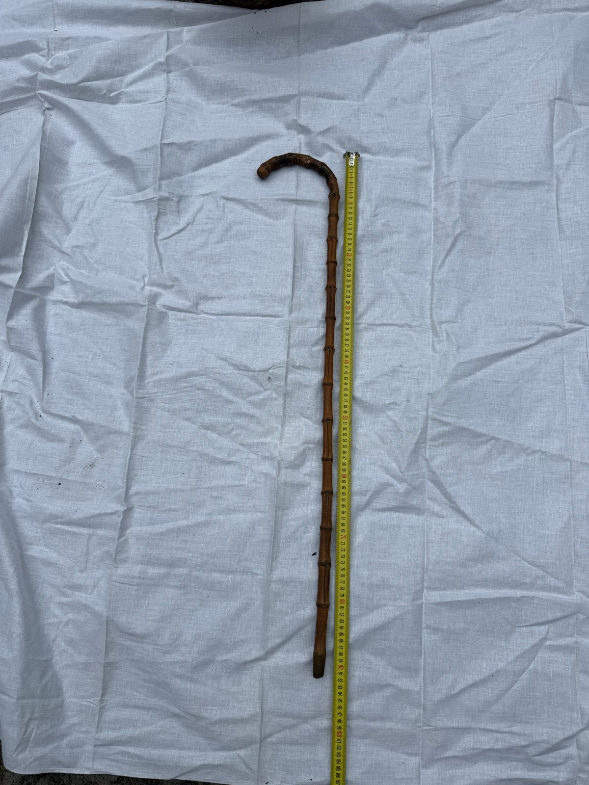 Wandelstok van bamboe, Ophalen