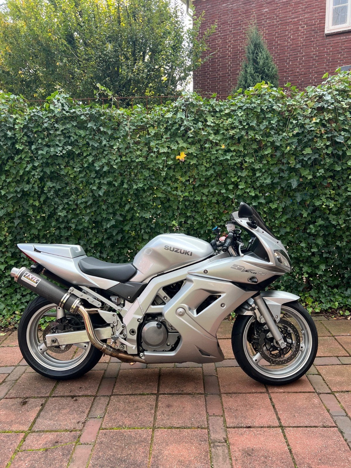 Suzuki SV650S A2 op kenteken | 2004 | 16.000 km, 2 cilinders, Sportuitlaat, Gebruikt, Minimaal motorrijbewijs A2