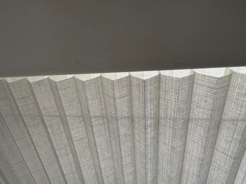 3x Luxaflex Duettes met Somfy met afstandsbed., Huis en Inrichting, Stoffering | Gordijnen en Lamellen, 100 tot 150 cm, 200 cm of meer