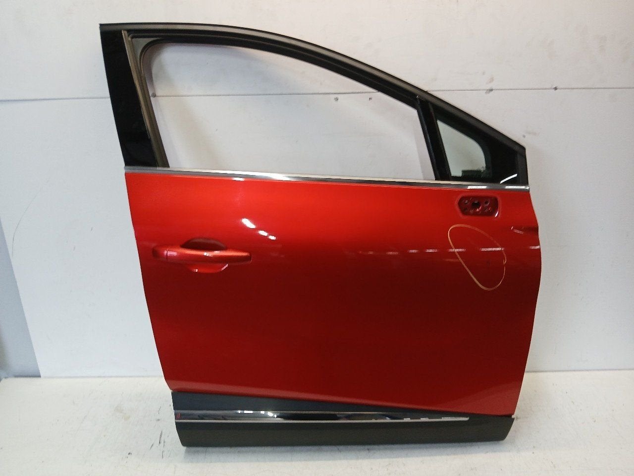 Portier rechts voor Renault Captur, Onderdelen@venauto.nl, Van der Ven Autorecycling B.V., Gebruikt, Ettenseweg 76, 4706 PB Roosendaal, The Netherlands