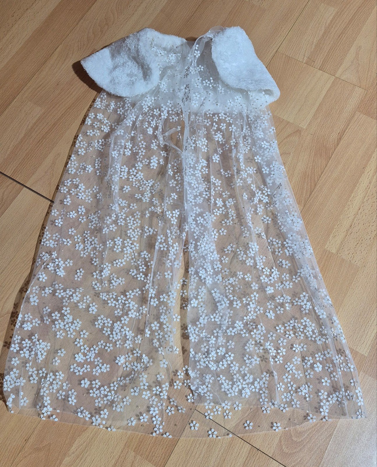 Vrolijke Madeliefjes Verkleedcape met Zachte Kraag, Ophalen of Verzenden, Nieuw, Meisje