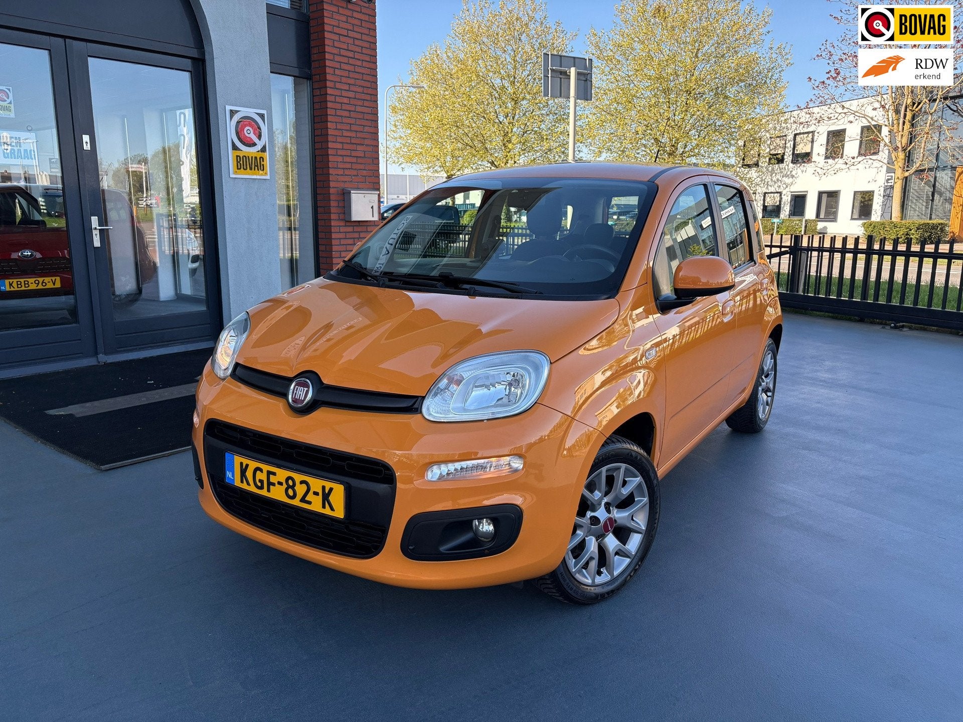 Fiat PANDA 1.2 Lounge AIRCO LMV PDC, Auto's, Fiat, Voorwielaandrijving, 4 stoelen, Bedrijf, Handgeschakeld