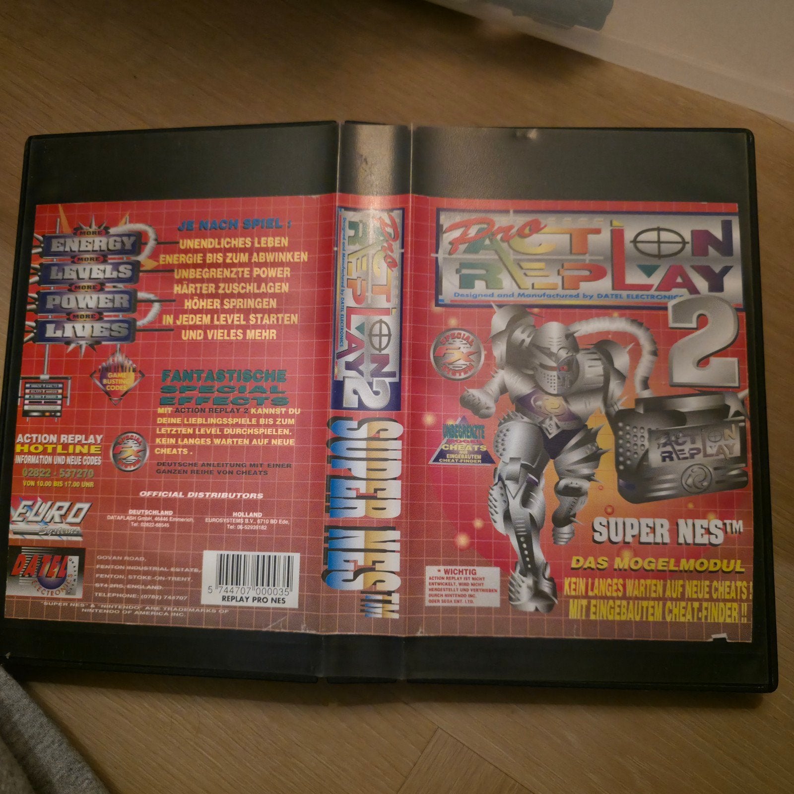 Action Replay 2 Super NES - Alleen de doos, Ophalen of Verzenden, Gebruikt