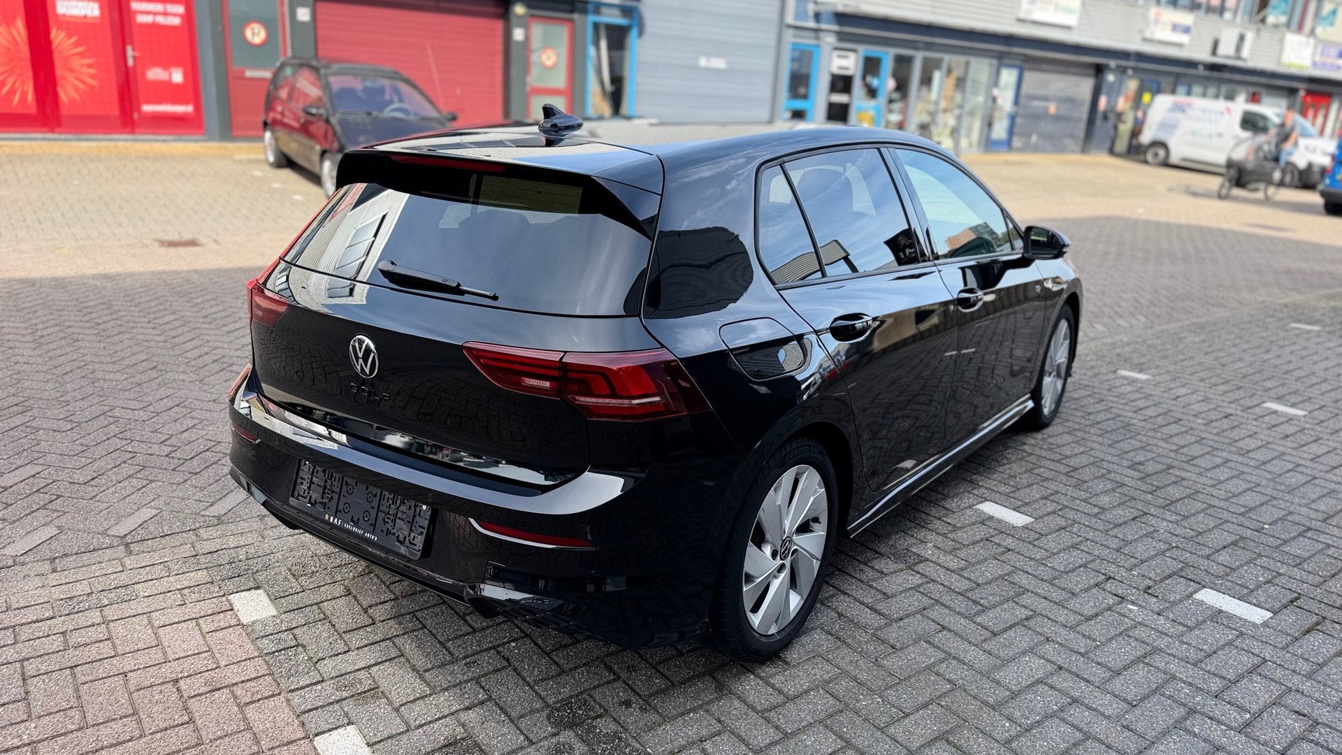 Volkswagen Golf 1.5 eTSI R-Line Edition,Schakel 6BAK,Carplay, Auto's, Voorwielaandrijving, Dealer onderhouden, Stof, 1498 cc