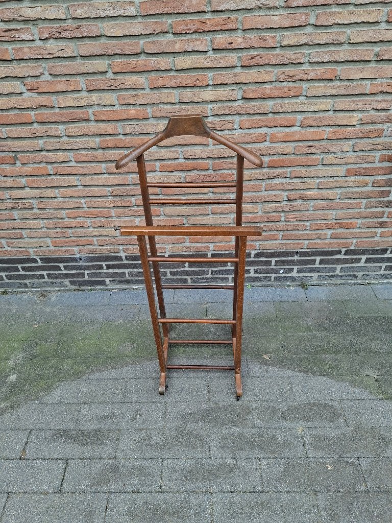 Oude antieke staande kledinghanger, Ophalen of Verzenden, Hout