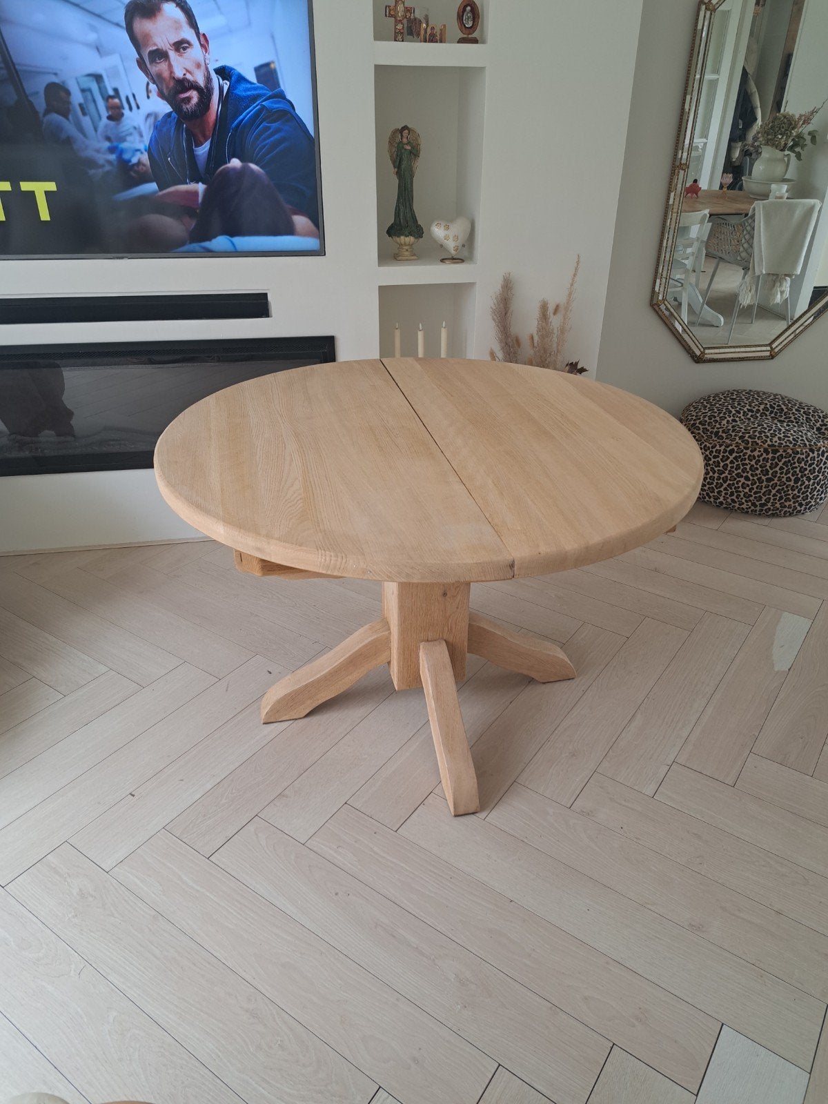 Ronde uitschuifbare bolpoot eettafel in landelijke style, Huis en Inrichting, Tafels | Eettafels, Ophalen, 100 tot 150 cm, Landelijk