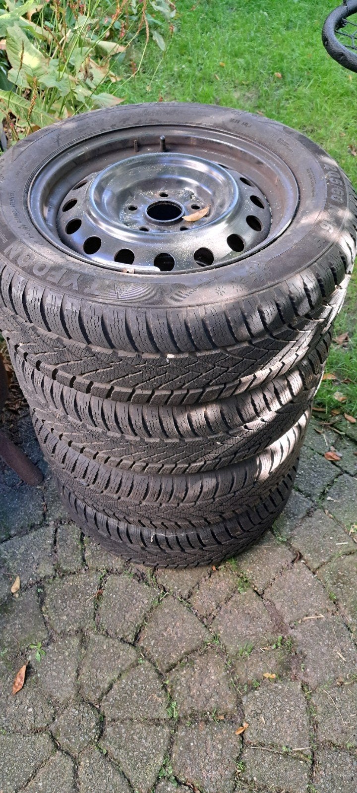 Vier velgen met winterbanden ( 5x114.3 / 60.1 mm), Ophalen, Gebruikt, 16 inch, Banden en Velgen