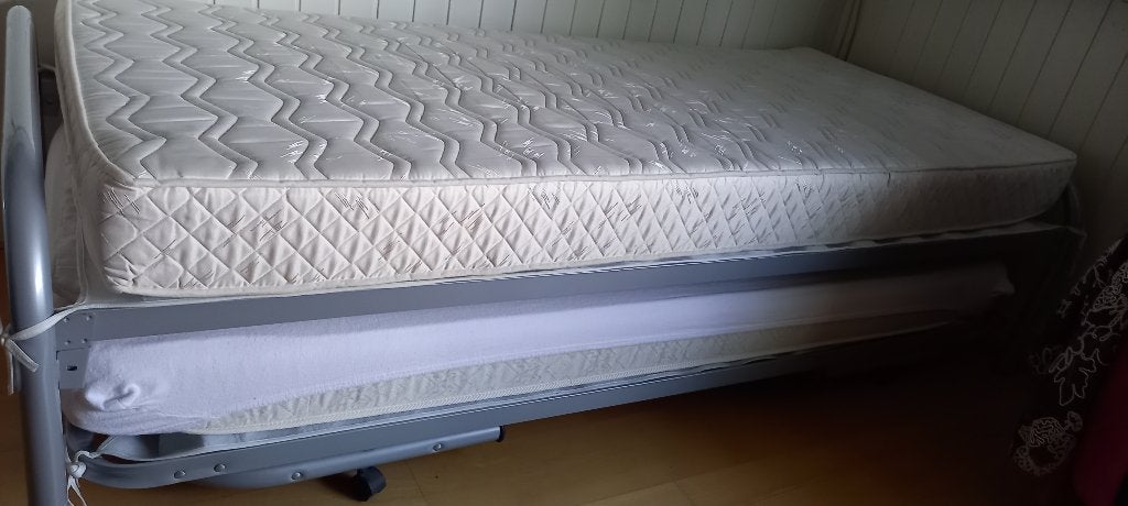 Onderschuifbedden, Ophalen, 90 cm, Eenpersoons, Zo goed als nieuw