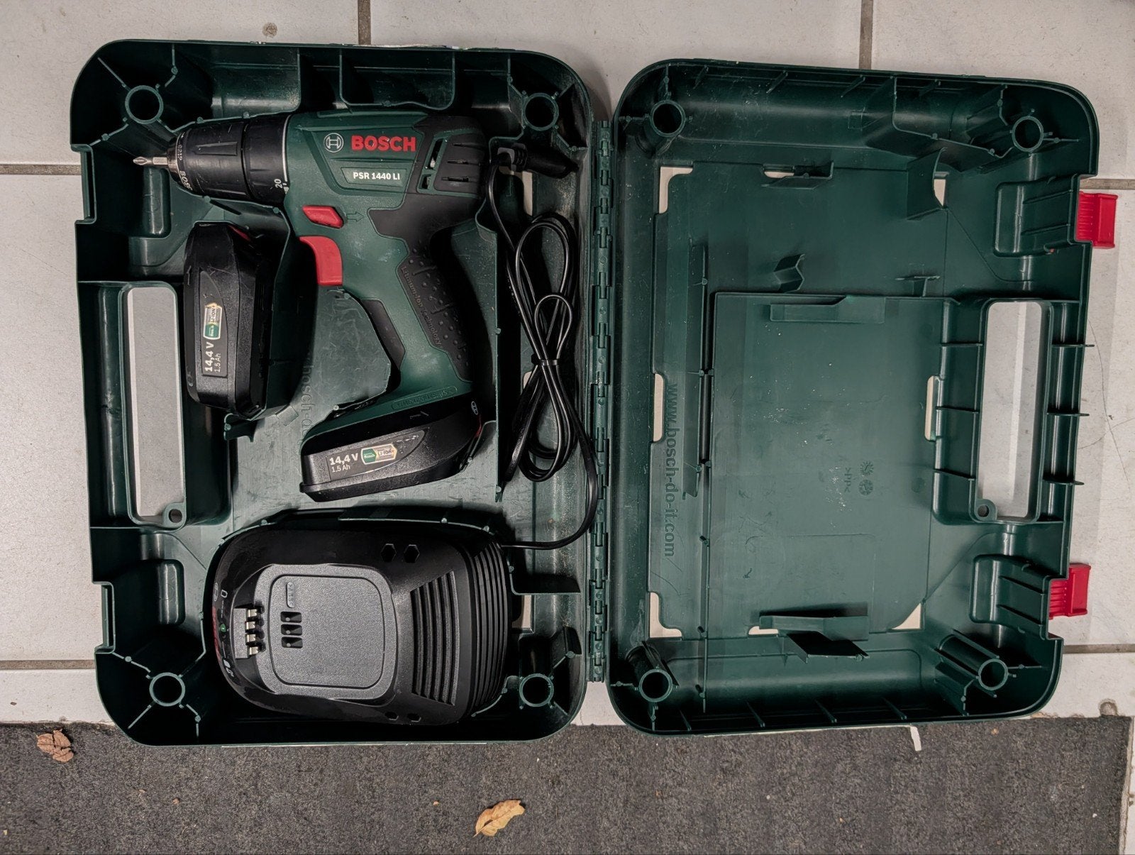 Bosch Groen PSR 1440 LI 2x accu, Ophalen of Verzenden, Gebruikt, Minder dan 400 watt, Boor- en Schroefmachine