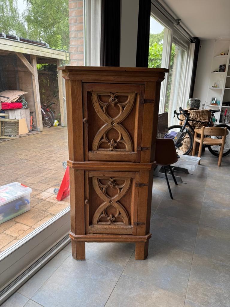 Eiken hoekkast, Ophalen