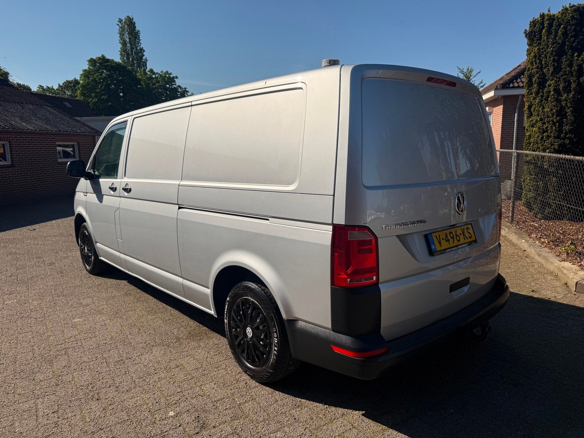 Volkswagen Transporter 2.0 TSI L2H1 Highline Benzine camera, Voorwielaandrijving, Gebruikt, Euro 6, Volkswagen