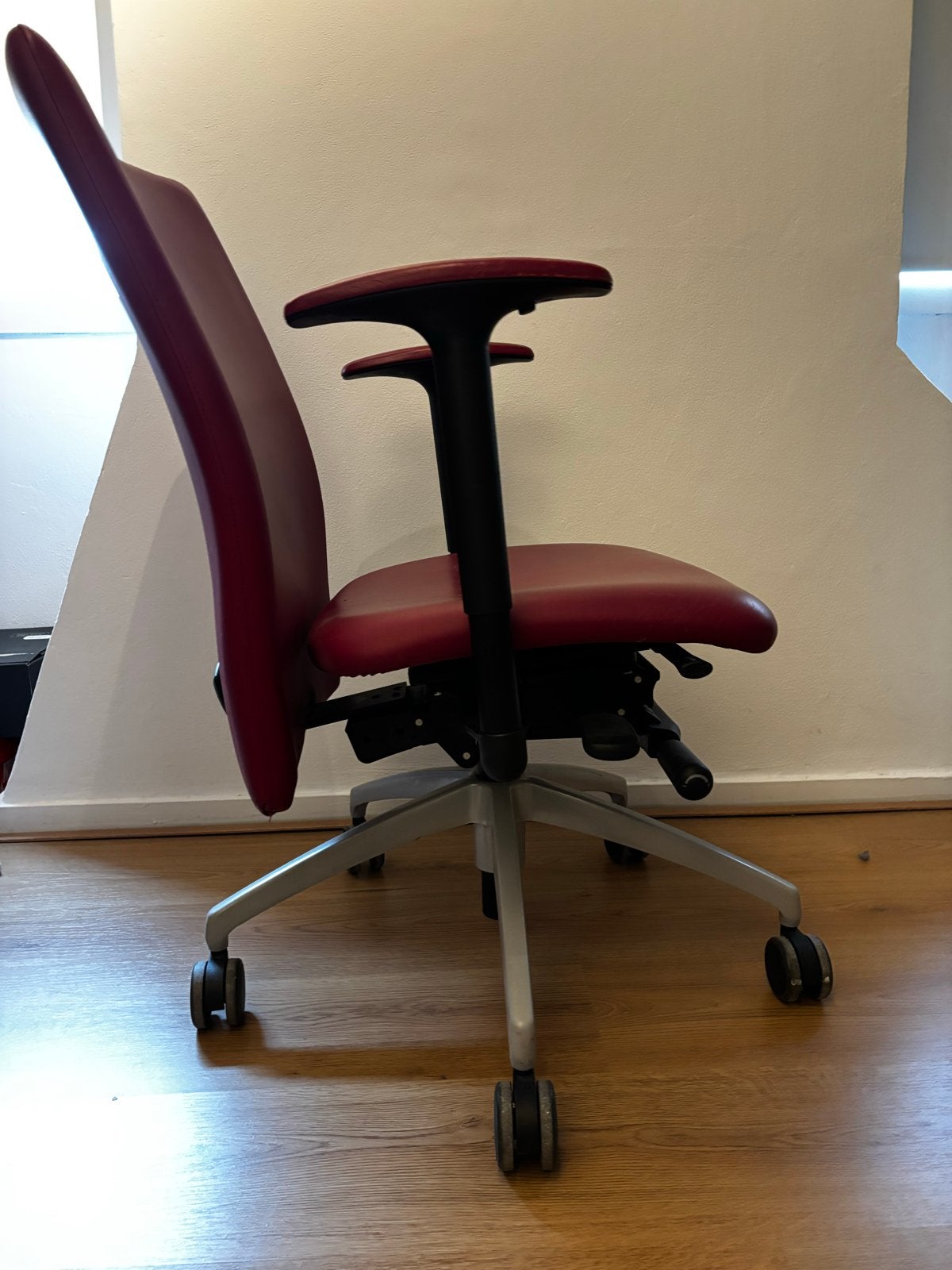 Ergonomische Bureaustoel - Rood, Ophalen, Gebruikt, Bureaustoel, Rood