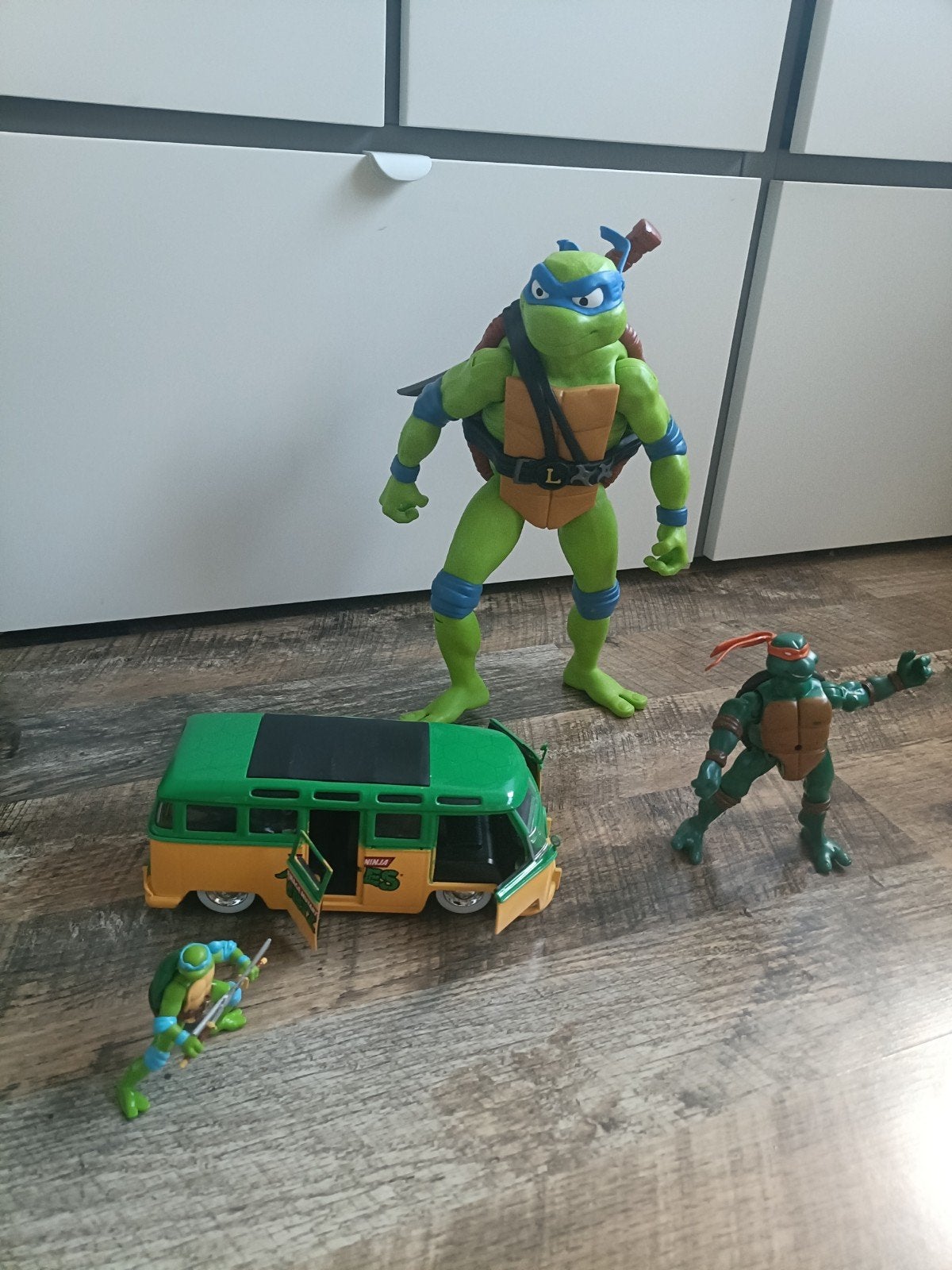 Teenage Mutant Ninja Turtles Speelset met Bus en Figuren, Ophalen of Verzenden, Zo goed als nieuw, Jongen of Meisje