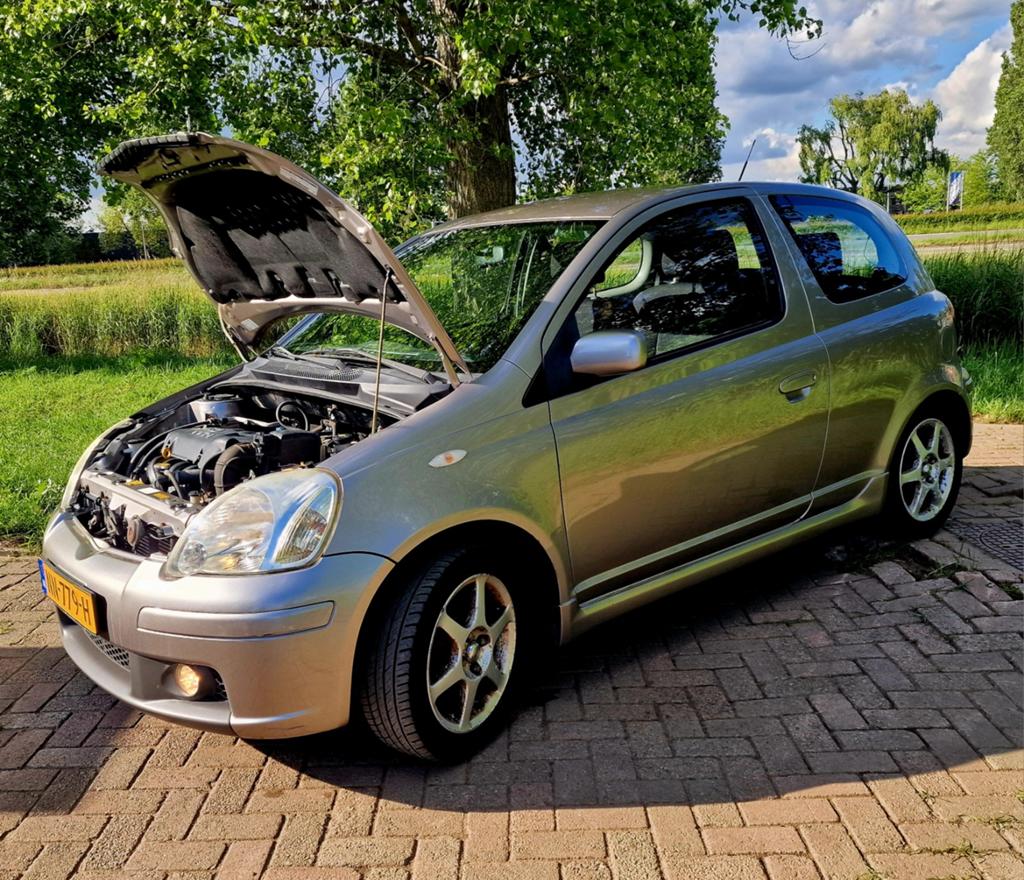 Toyota Yaris 1.5 VVT-i T-Sport – Sportieve en betrouwbare, Auto's, Toyota, 1497 cc, 31 €/maand, 400 kg, 925 kg