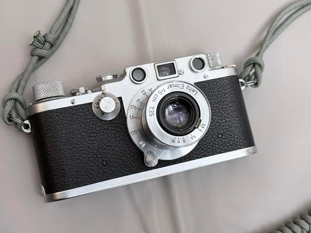 Leica IIIc (1947) + Elmar 5cm f/3.5 | Inclusief spoel & kap, Audio, Tv en Foto, Fotocamera's Analoog, Ophalen of Verzenden, Gebruikt