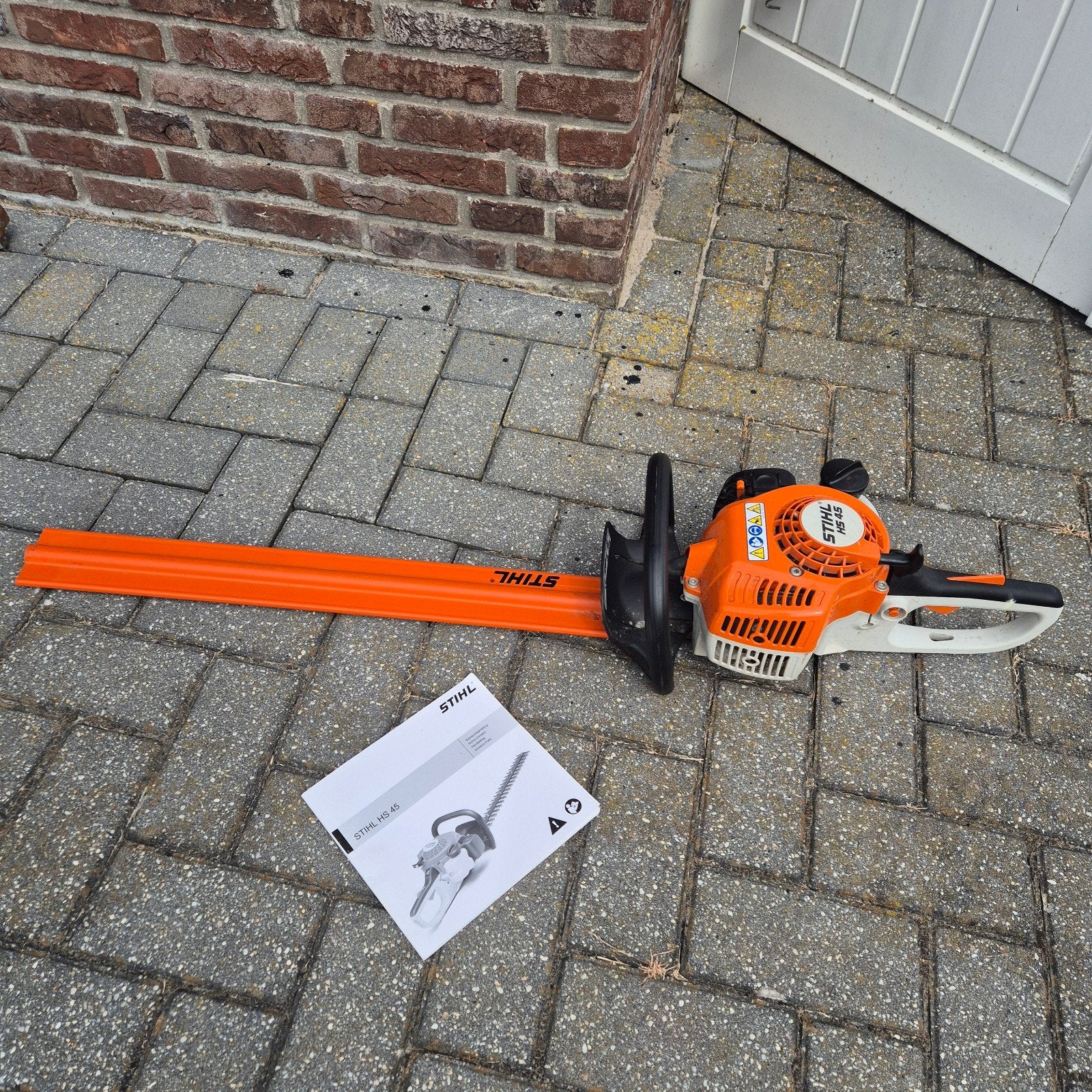 Stihl hs45, Ophalen, Benzine