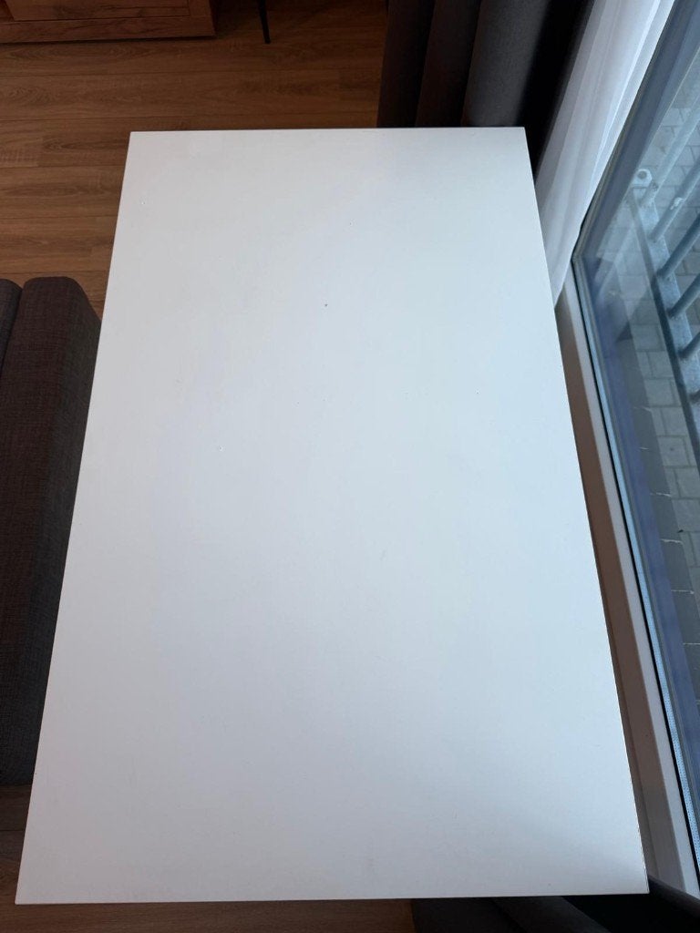 Bureau IKEA, Ophalen, Scandinavisch, Spaanplaat of MDF, Zo goed als nieuw