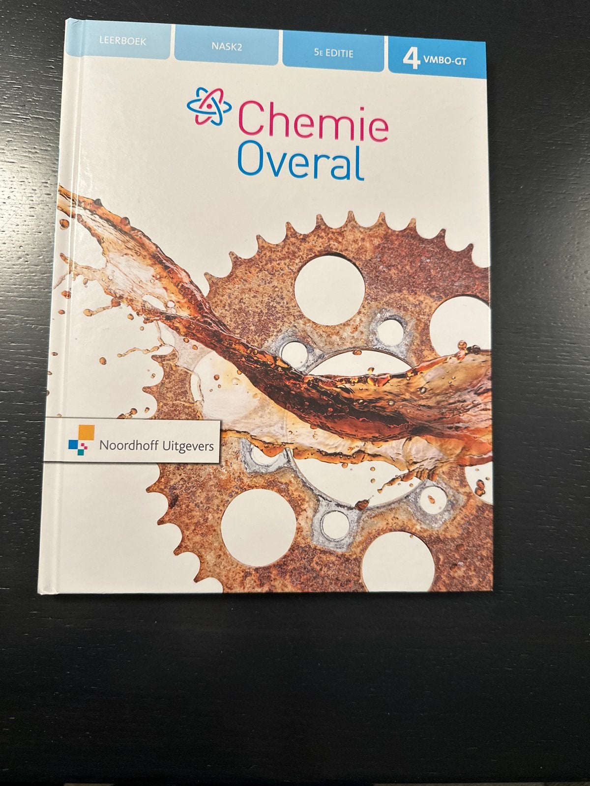 Chemie Overal NaSk2 4 vmbo-gt Leerboek 5e editie, Ophalen of Verzenden, Zo goed als nieuw, VMBO, Scheikunde