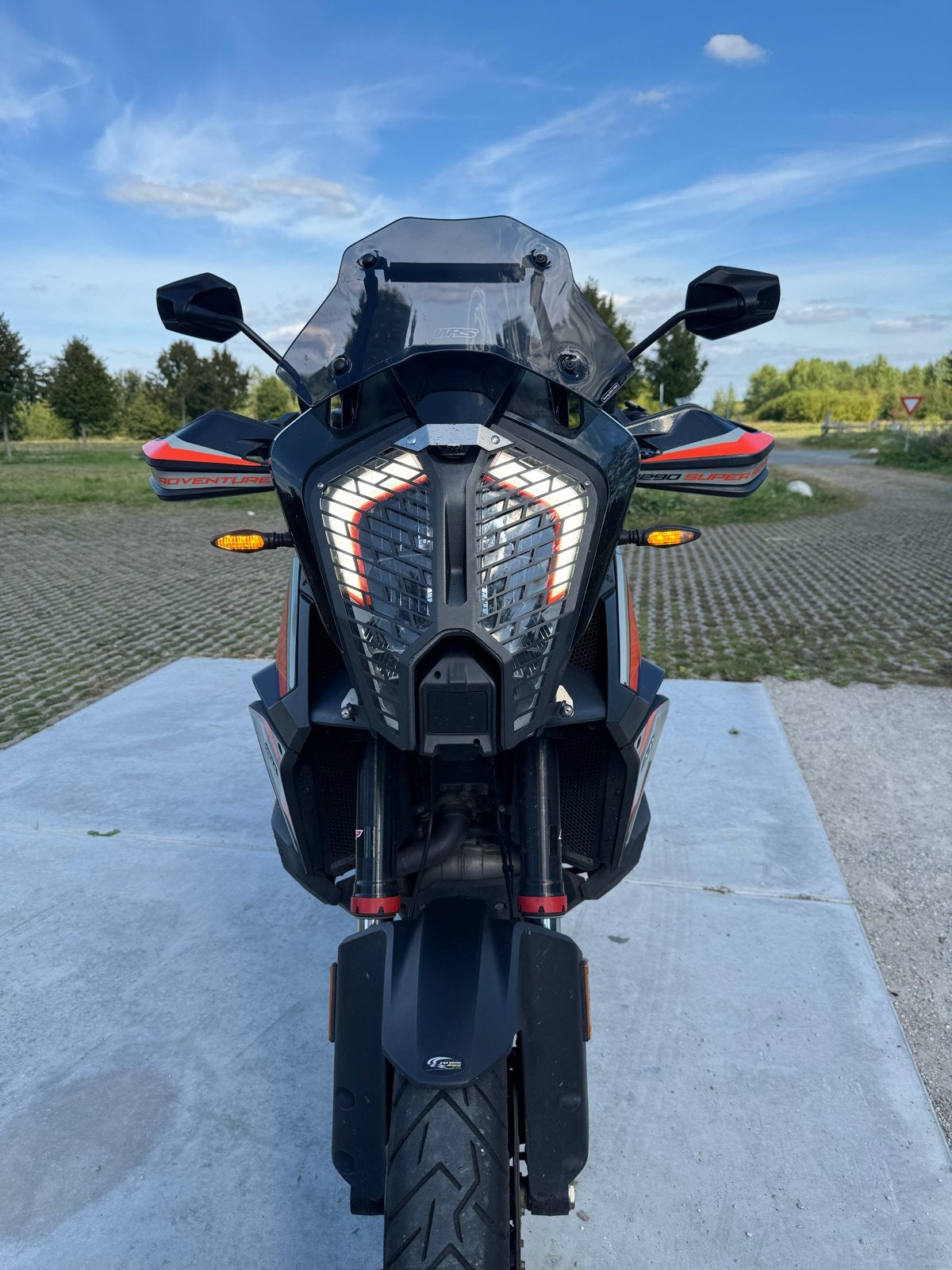 KTM 1290 Super Adventure S 2023,laag in km, rijk uitgerust!, Motoren, Motoren | KTM, 2 cilinders, Occasion, Motorrijbewijs A, Handvatverwarming