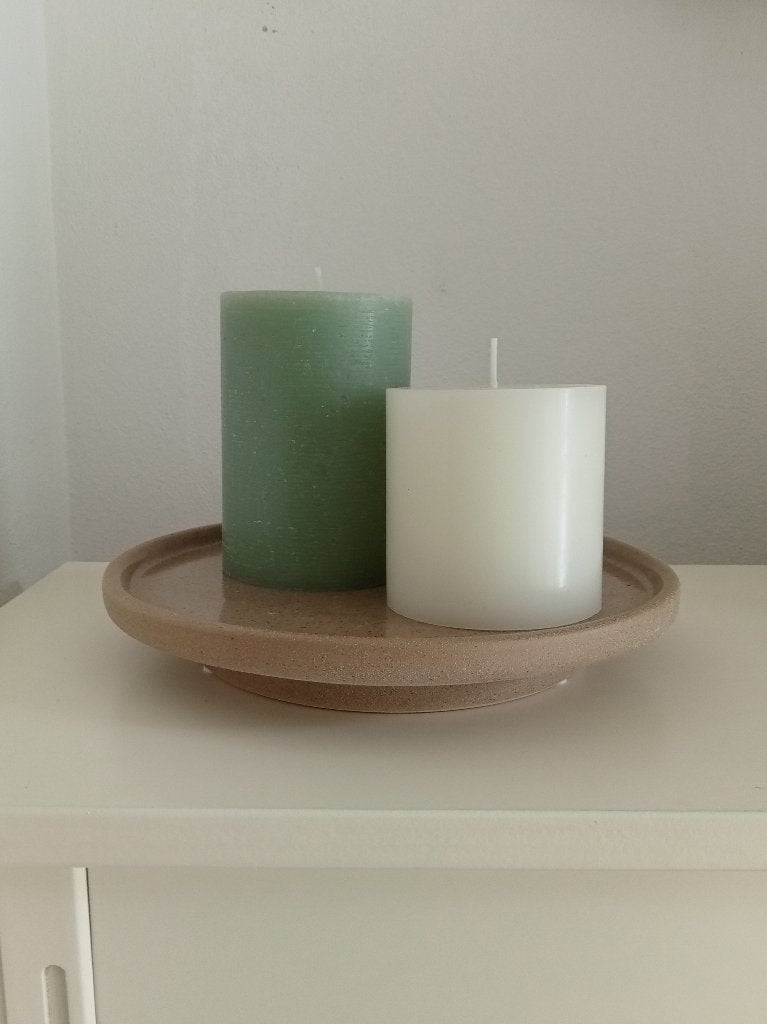 Kaarsen bord plateau keramiek rond beige spikkeltjes, Huis en Inrichting, Overige typen, Nieuw, Ophalen of Verzenden, Steen/keramiek