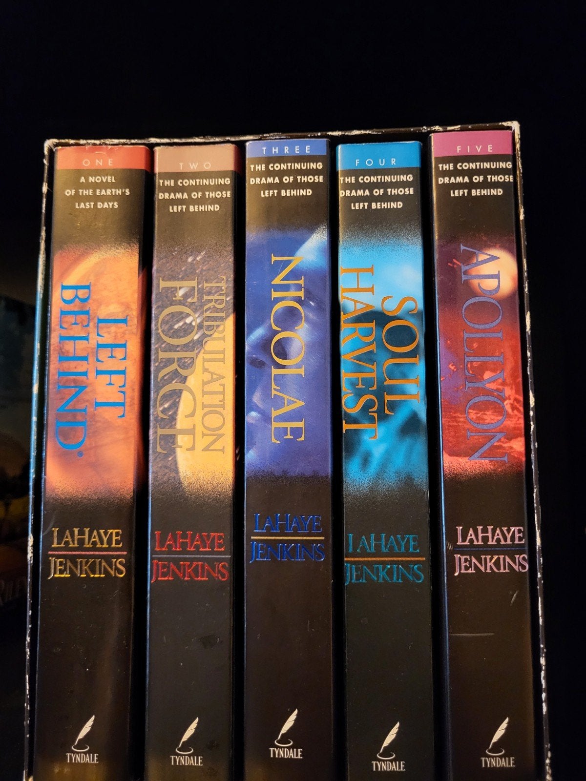 Left Behind Serie Boeken 1-5 - LaHaye & Jenkins, Boeken, Ophalen of Verzenden, Gelezen, Tim LaHaye, Jerry B. Jenkins, Amerika