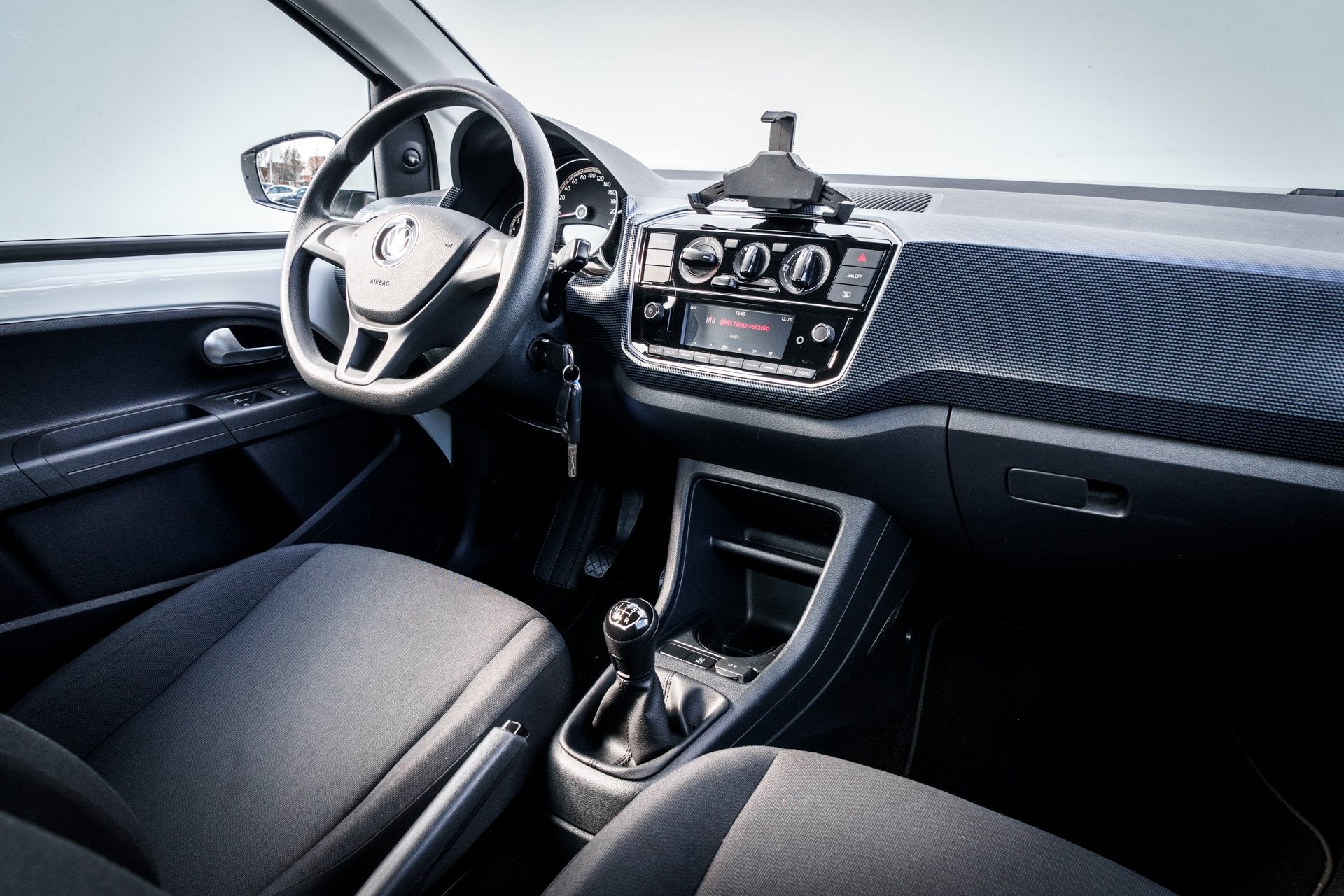 Volkswagen up! 1.0 5 Drs. | 24.625 Km | Org NL | Lane Assist, Voorwielaandrijving, Stof, Gebruikt, Met garantie (alle)