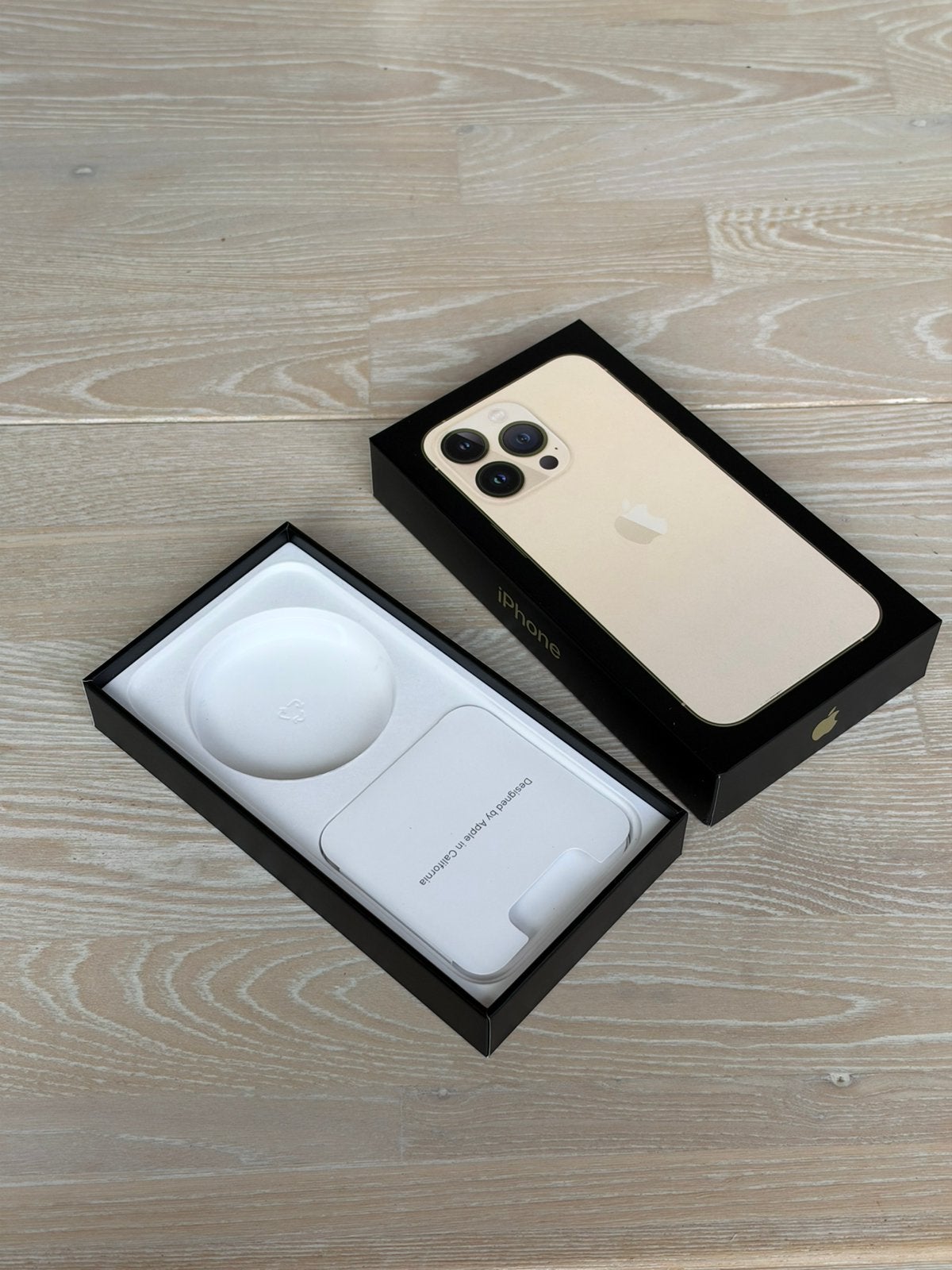 Foto 10 van Apple iPhone 13 Pro 128 GB Goud