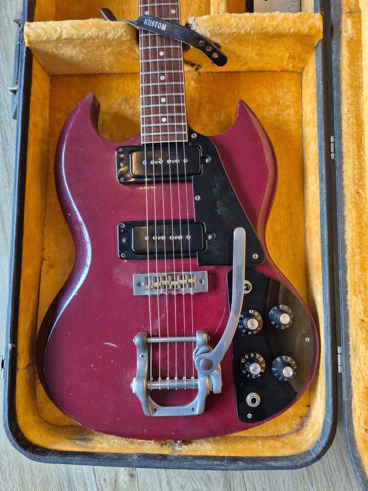 Foto 7 van Gitaar collectie vintage/high end. Gibson Harmony Burns etc
