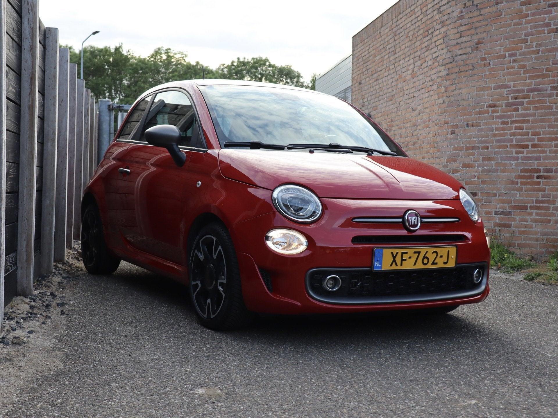 Fiat 500 0.9 TwinAir Turbo Sport NL-auto AUTOMAAT (bj 2018), Auto's, Fiat, Gebruikt, Leder en Stof, Origineel Nederlands, 26 km/l