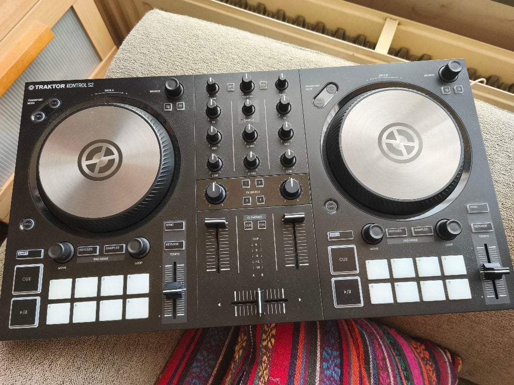 Traktor S2 Mk3 ZGAN met kabel, Muziek en Instrumenten, Dj-sets en Draaitafels, Verzenden, Zo goed als nieuw, Dj-set, Overige merken