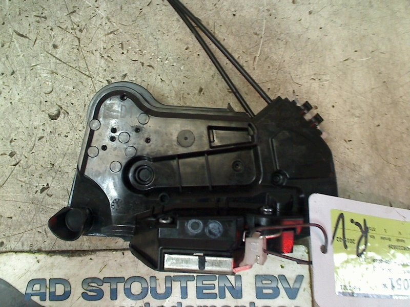 Portierslot Rechts Voor Peugeot 108 (2018-05/..), Kontakt-peugeot@peugeot.com, Gebruikt, Peugeot Deutschland GmbH, Bahnhofsplatz, Rüsselsheim 65423, , Duitsland