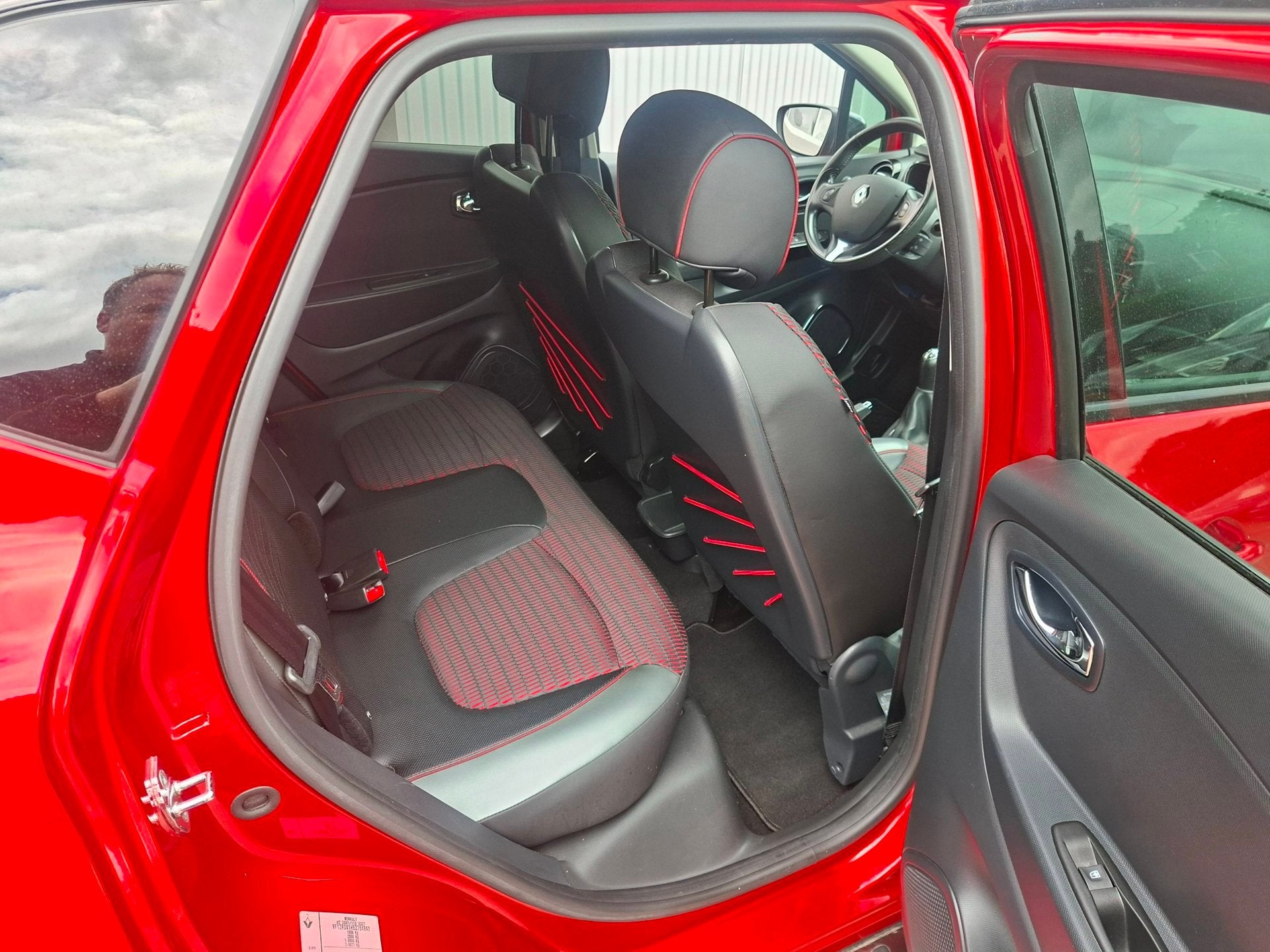 Foto 19 van Renault Captur 0.9 TCe Helly Hansen Camera Trekhaak