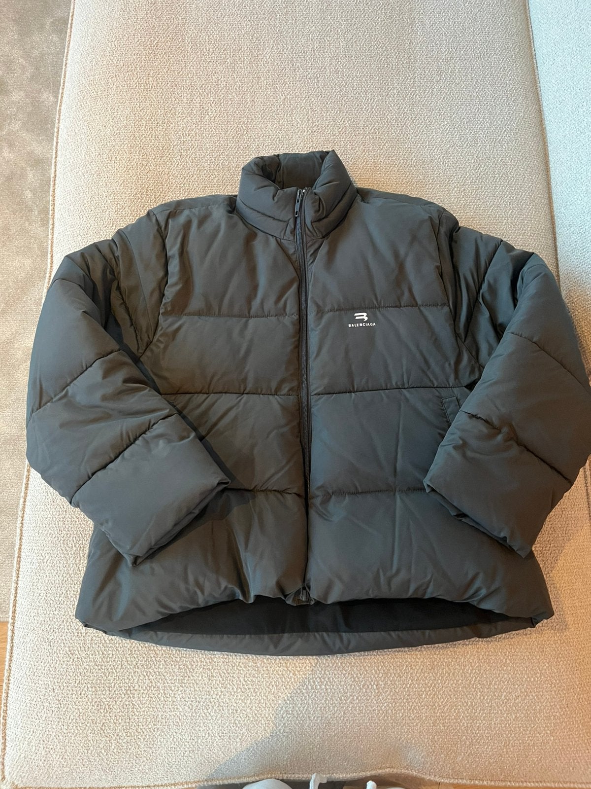 Balenciaga womans puffer coat size 36, Ophalen, Zo goed als nieuw, Zwart
