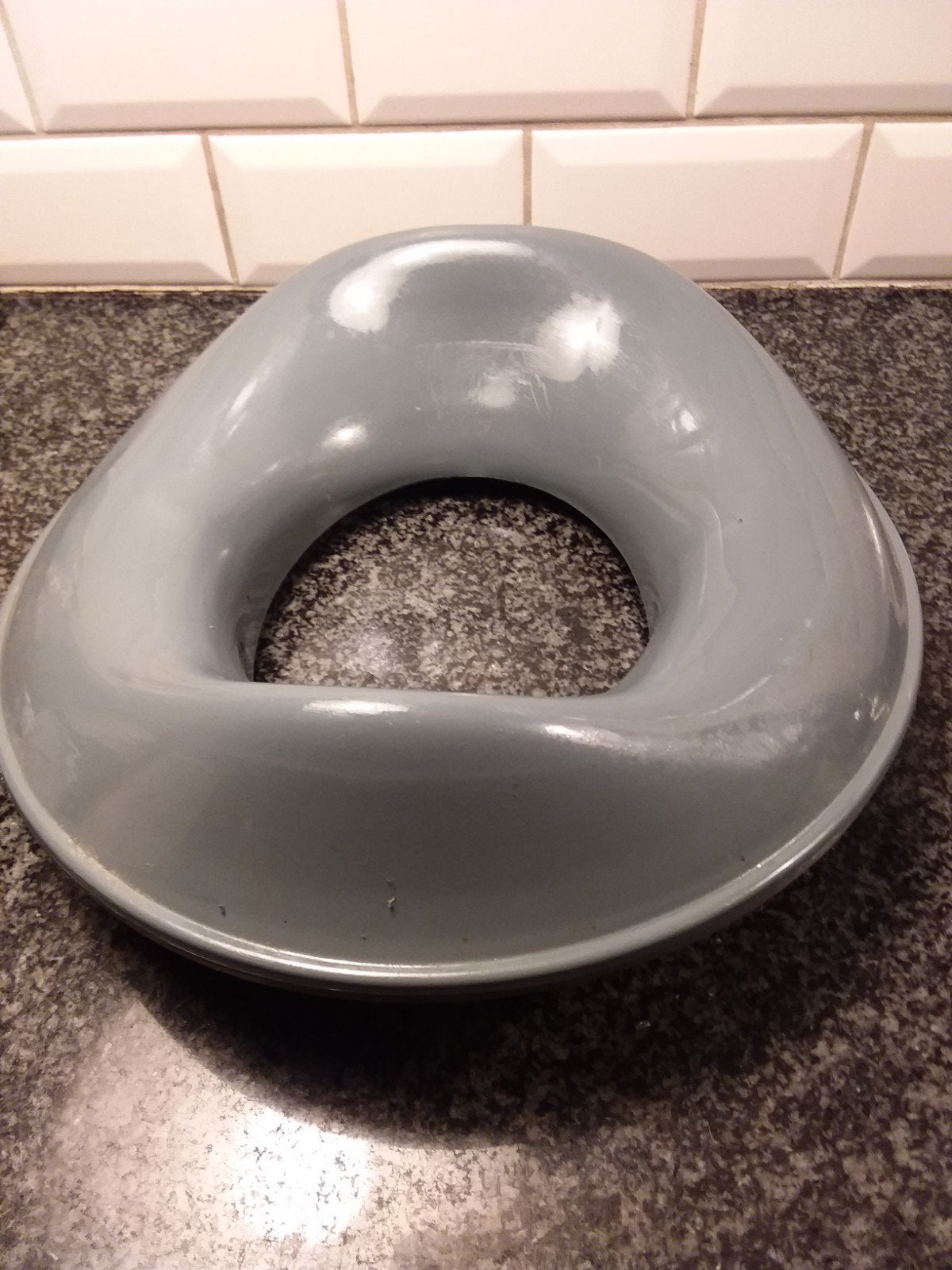 Wc verkleiner. Grijs, Ophalen of Verzenden, Zo goed als nieuw