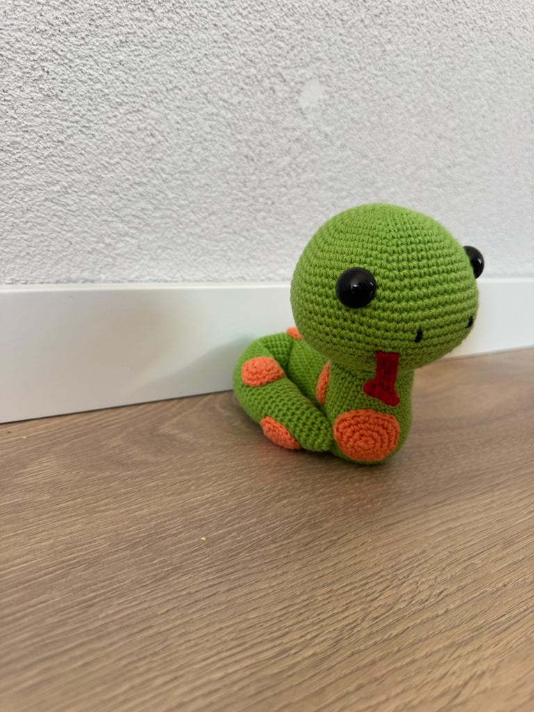 Gehaakte knuffels: schattige slang en schildpad, Kinderen en Baby's, Speelgoed | Knuffels en Pluche, Groen, Handgemaakt, Overige typen