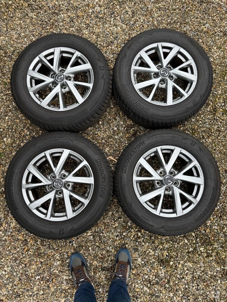Winterbanden op Mazda CX30 velgen met TPMS sensoren, Ophalen, 16 inch, Banden en Velgen, Winterbanden