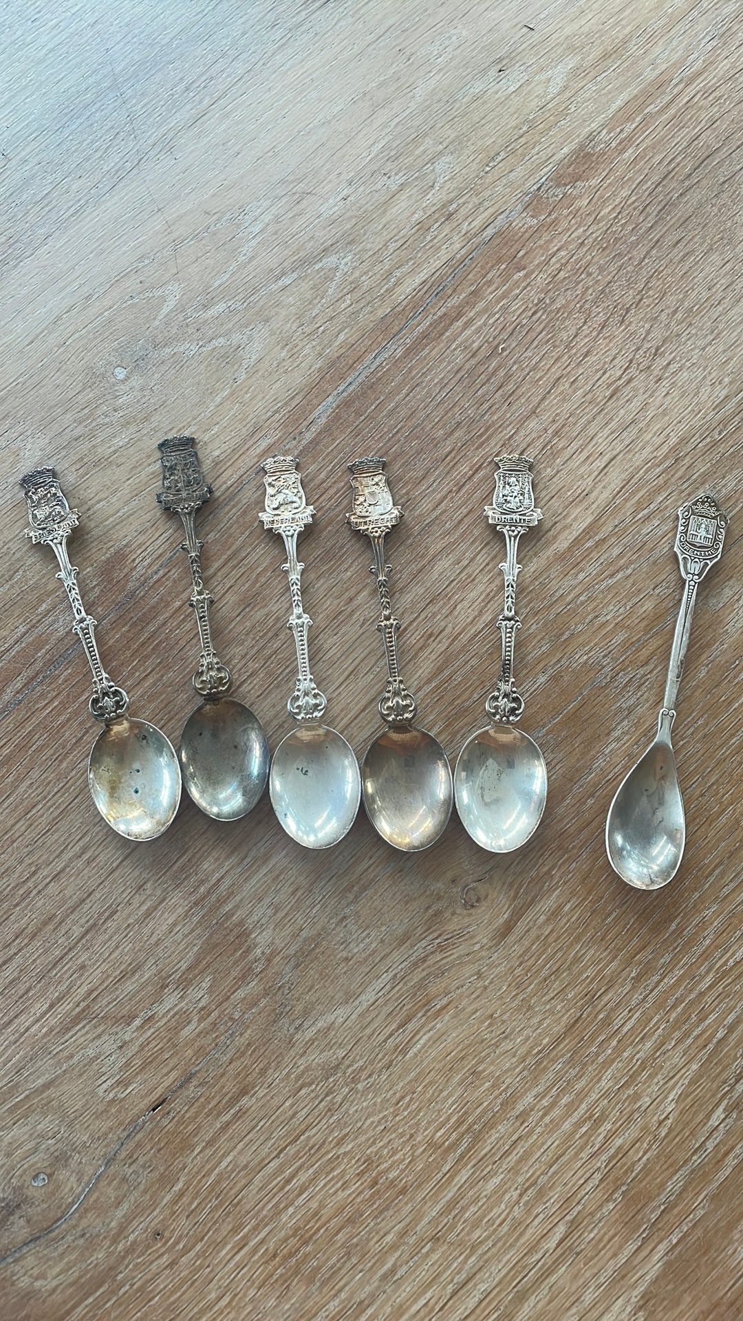 6 zilveren theelepels provincie, Ophalen