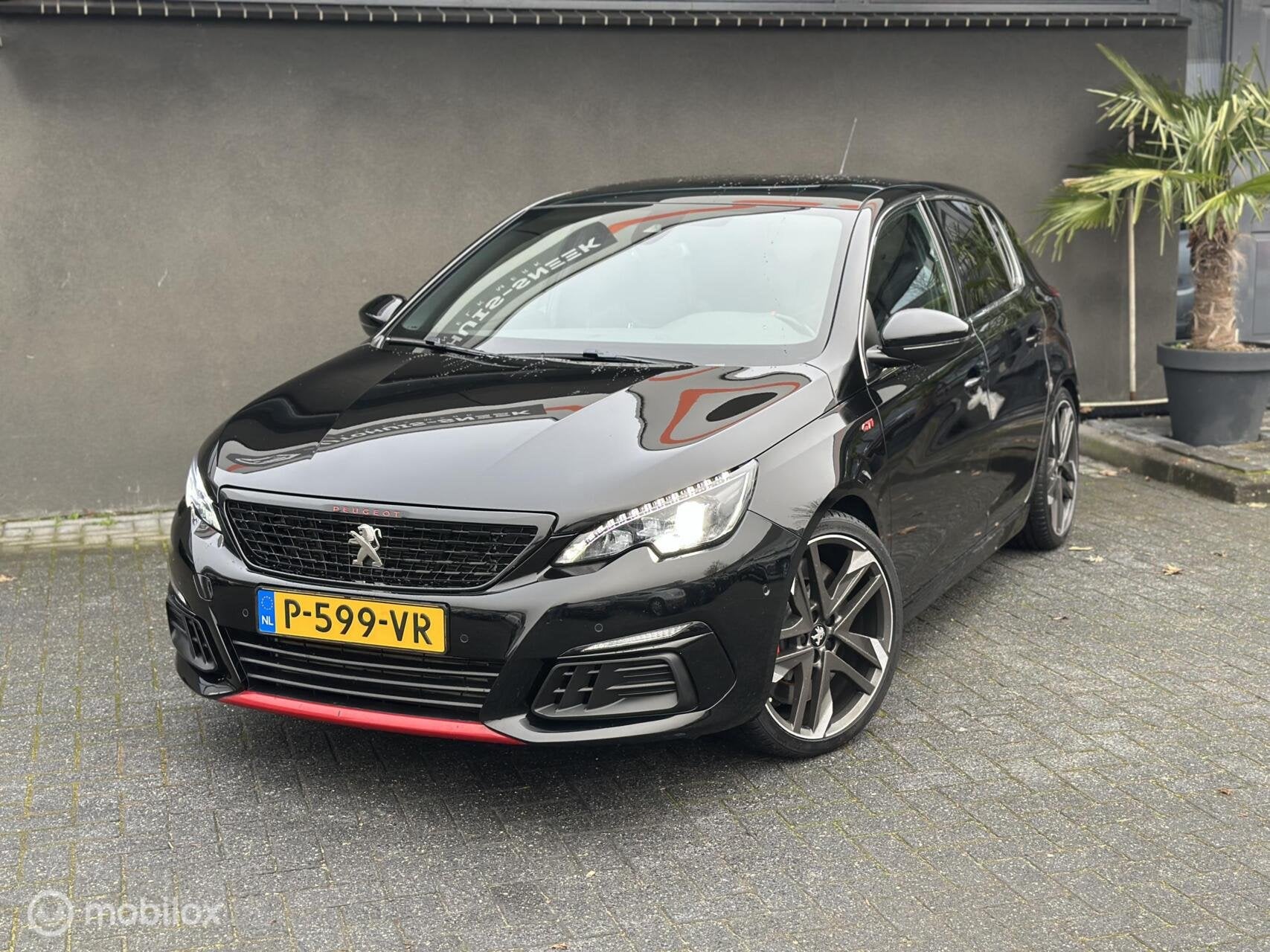 Peugeot 308 1.6 PureTech GTi | Vol opties | 12 mnd Garantie, Voorwielaandrijving, Automatische klimaatregeling, 15 km/l, Gebruikt