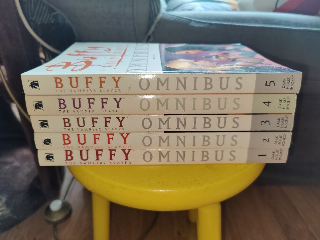 Buffy the Vampire slayer - Omnibus - 1-5, Eén comic, Ophalen of Verzenden, Gelezen, Amerika