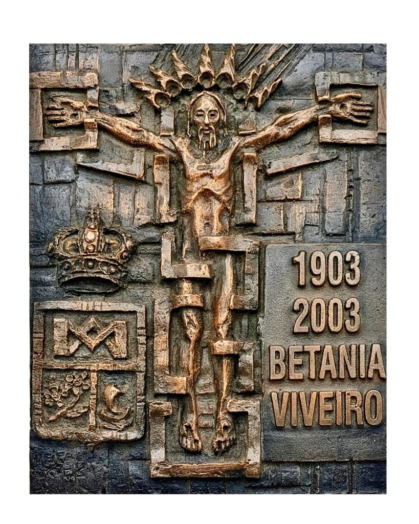 MODERNE WEERGAVE CRUCIFIX DOOR SPAANSE KUNSTENAAR, Ophalen of Verzenden