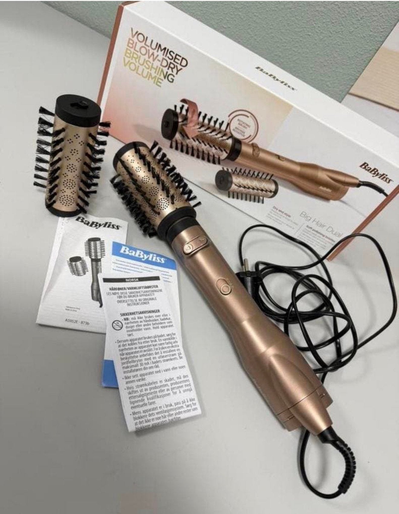 BaByliss volumised Big Hair Dual - de roterende föhnborstel, Sieraden, Tassen en Uiterlijk, Uiterlijk | Haarverzorging, Nieuw
