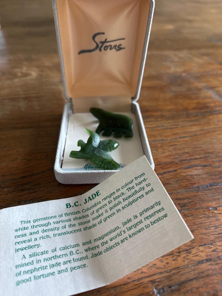 Jade broches (BC jade), Sieraden, Tassen en Uiterlijk, Broches, Overige materialen, Verzenden, Minder dan 4 cm, Zo goed als nieuw