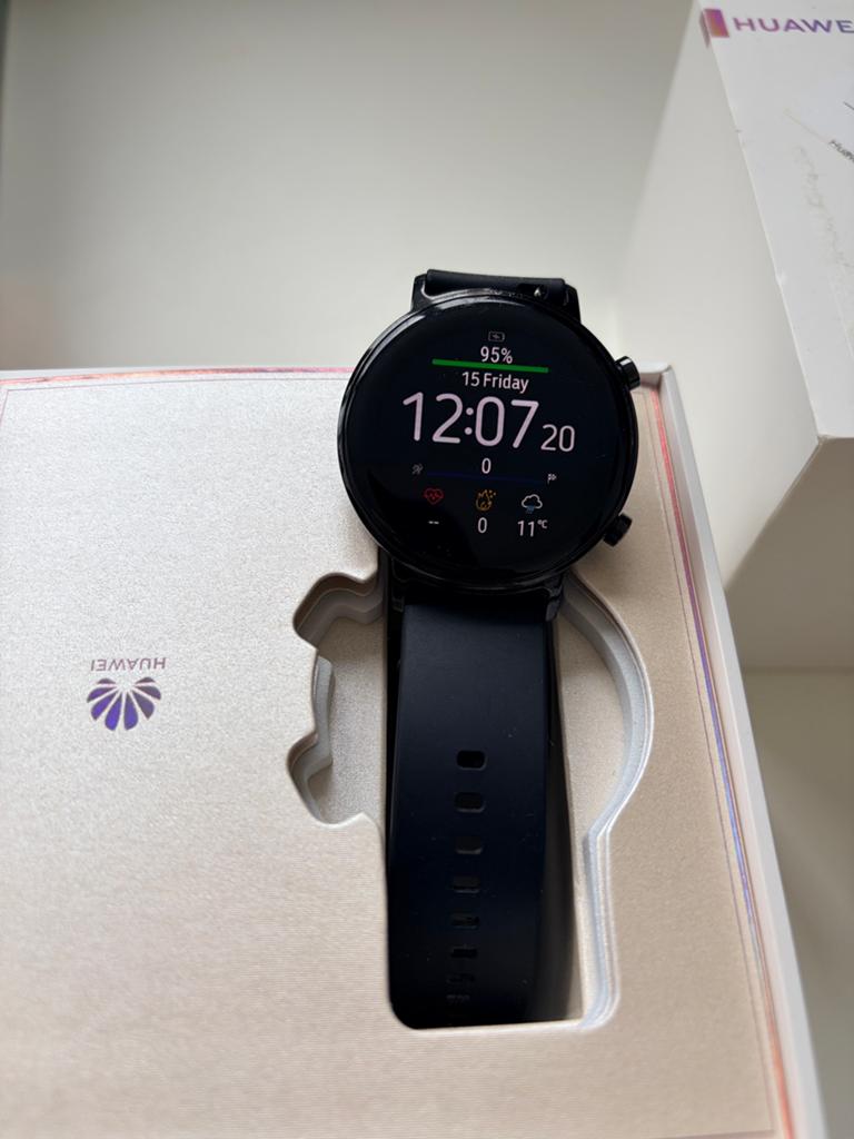 Huawei Watch GT 2e Zwart - Zo goed als nieuw, Sieraden, Tassen en Uiterlijk, Smartwatches, Hartslag, Zwart, Ophalen of Verzenden