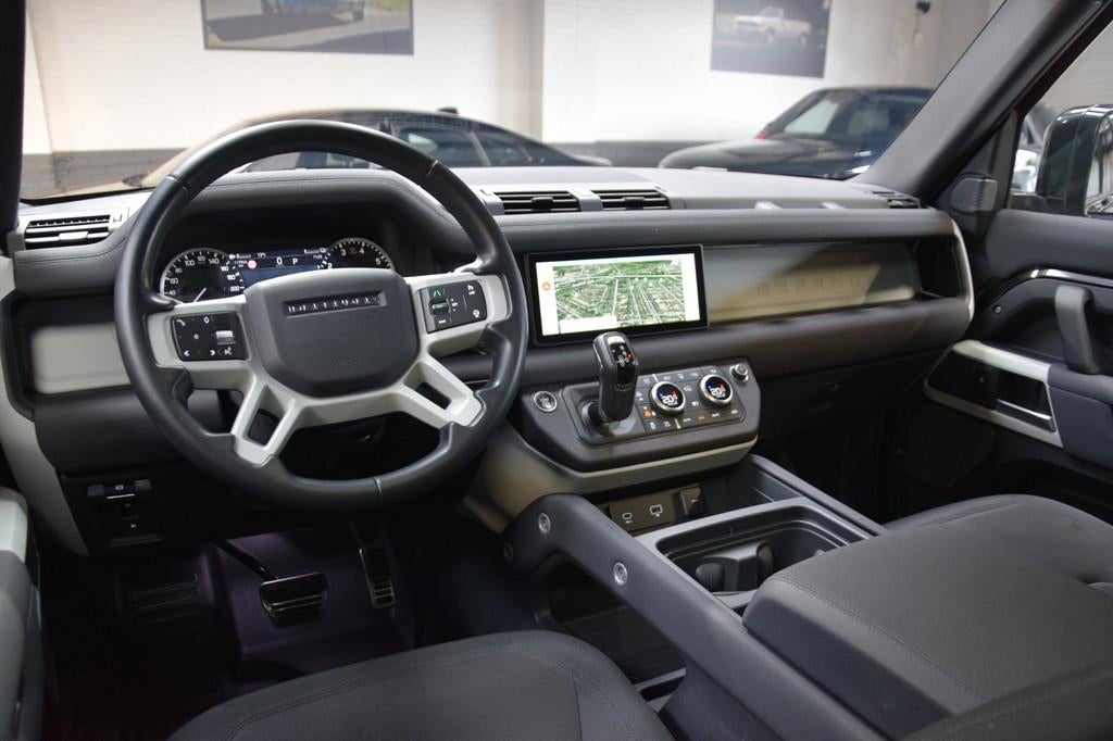 Land Rover Defender 110 2.0 P400e 110 X-Dynamic SE Panoramad, Auto's, Land Rover, Automaat, Gebruikt, 4 cilinders, 38 km/l