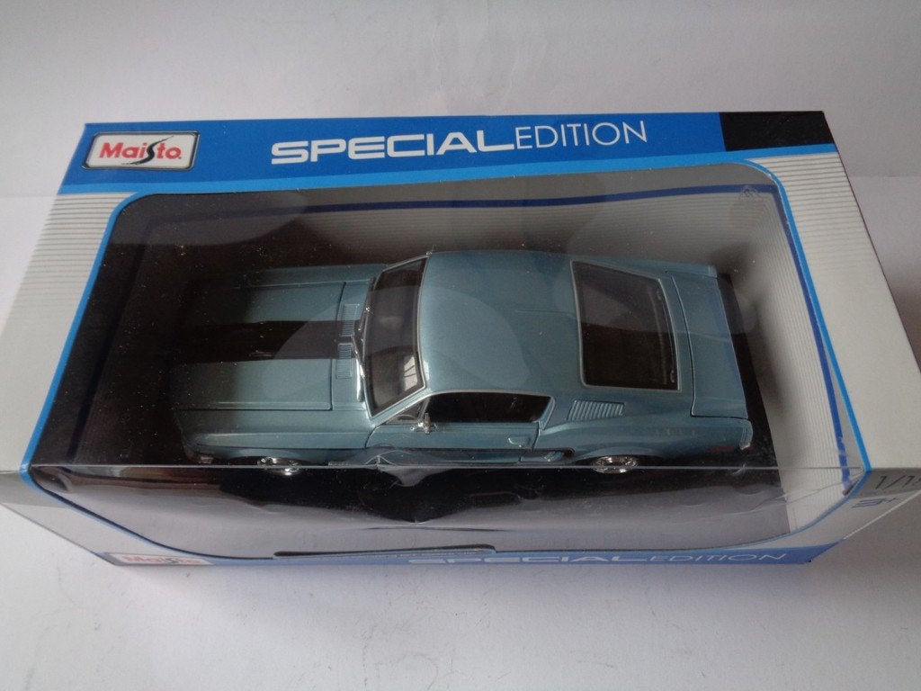 Maisto 1968 Ford Mustang GT Cobra Jet met doos, 1/18, Hobby en Vrije tijd, Modelauto's | 1:18, Ophalen of Verzenden, Zo goed als nieuw