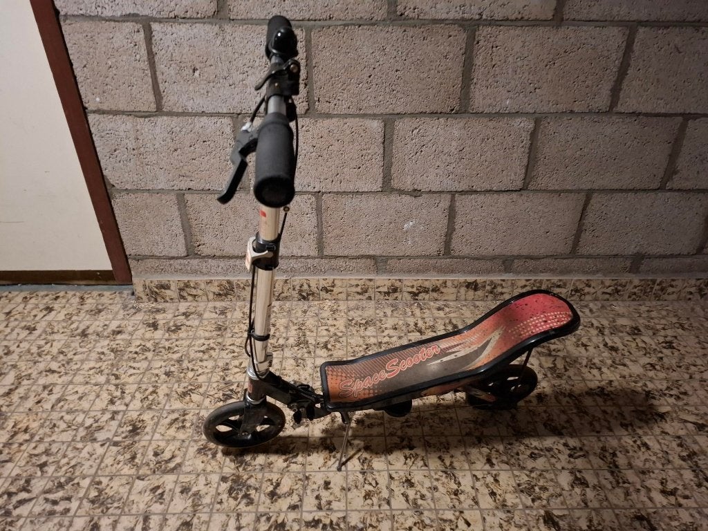 Space Scooter - Gebruikte step voor plezier en avontuur, Fietsen en Brommers, Ophalen, Gebruikt, Gewone step, Space Scooter