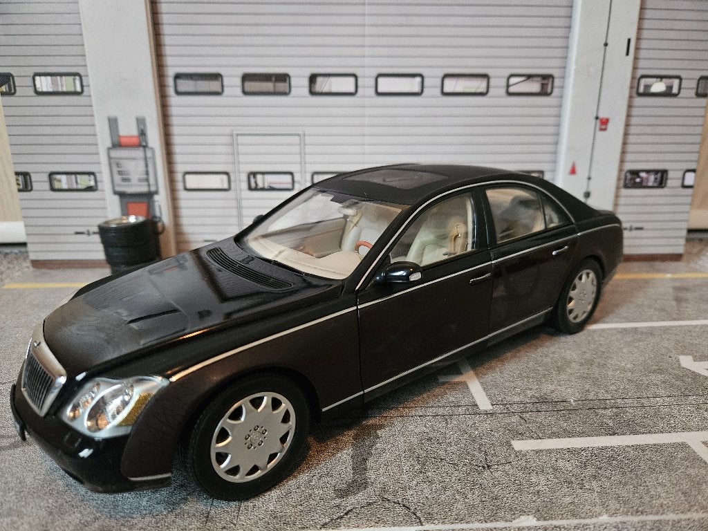 Autoart Maybach 57 1997 1/18 in ovp, Hobby en Vrije tijd, Modelauto's | 1:18, Ophalen of Verzenden, Gebruikt, Auto, Autoart